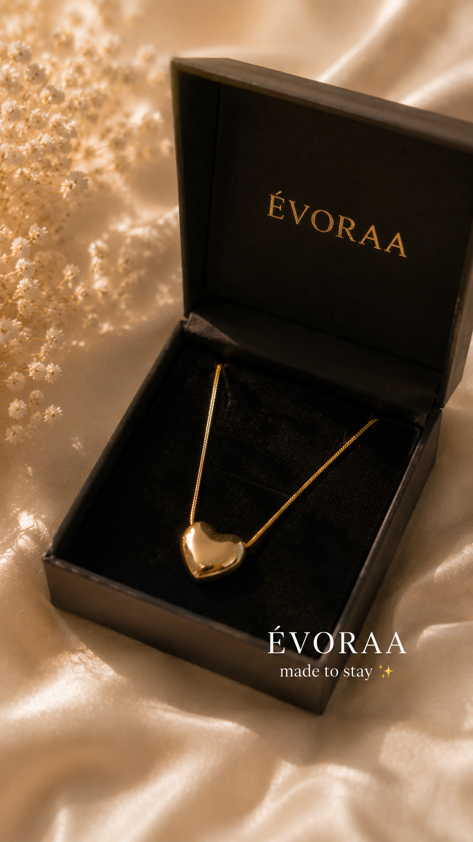 ÉVORAA Heart Pendant ✨