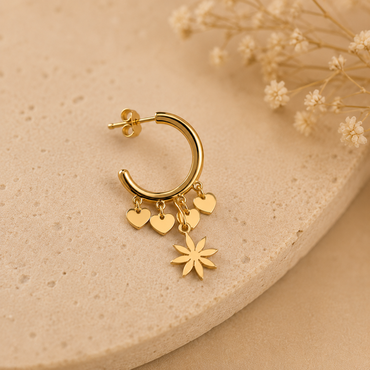 Évoraa Daisy Heart Hoops